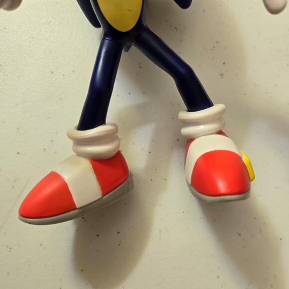Sonic The Hedgehog figure. Unbranded - Picture 3 of 8